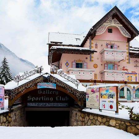 Hotel Soreghes Gran Chalet Кампітелло-ді-Фасса Екстер'єр фото