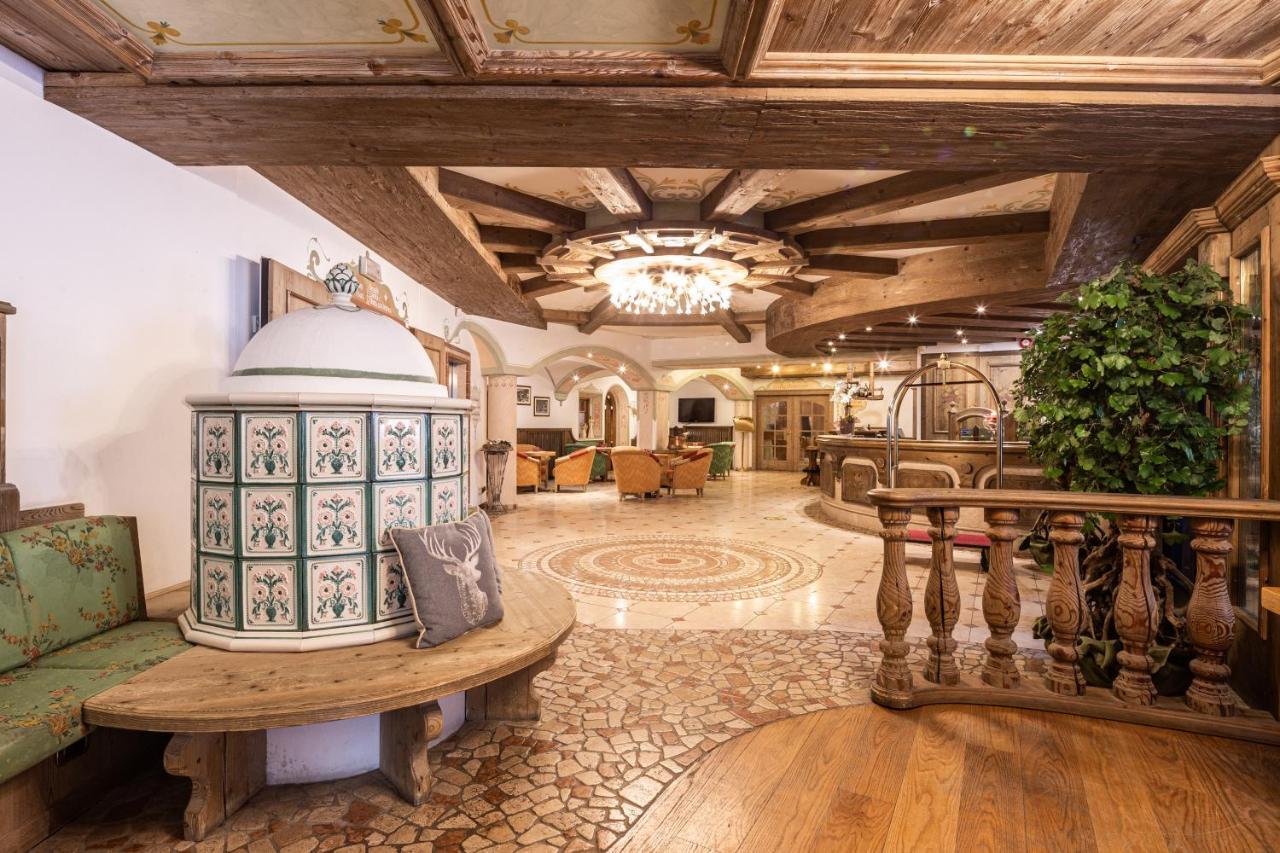 Hotel Soreghes Gran Chalet Кампітелло-ді-Фасса Екстер'єр фото