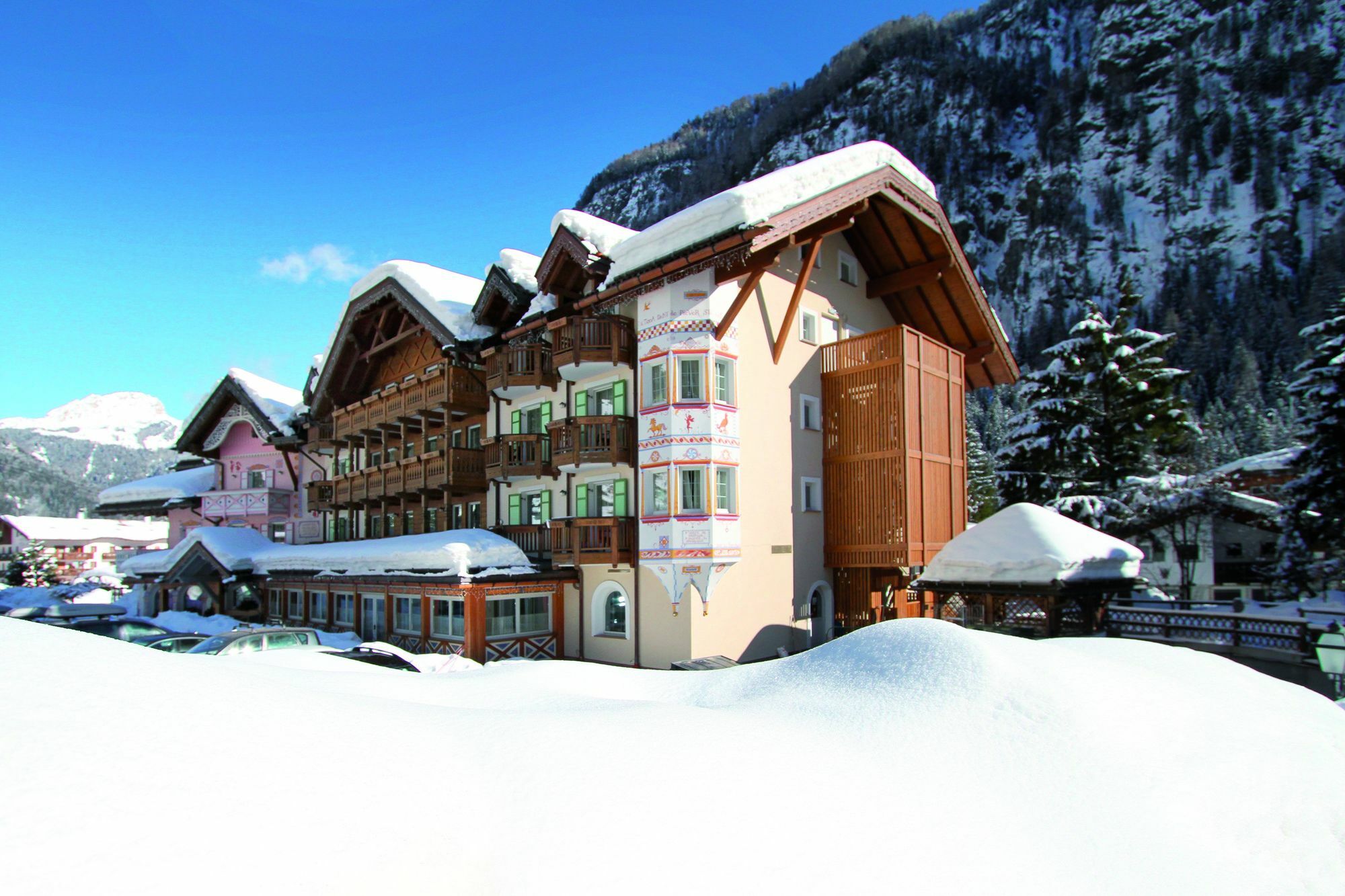 Hotel Soreghes Gran Chalet Кампітелло-ді-Фасса Екстер'єр фото
